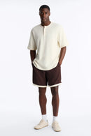 Camiseta Henley Clássica com Textura Waffle - Creme