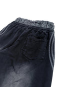Calça de moletom preta com estampa de leopardo