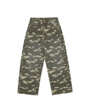 CALÇA COM TACHAS CAMUFLADA